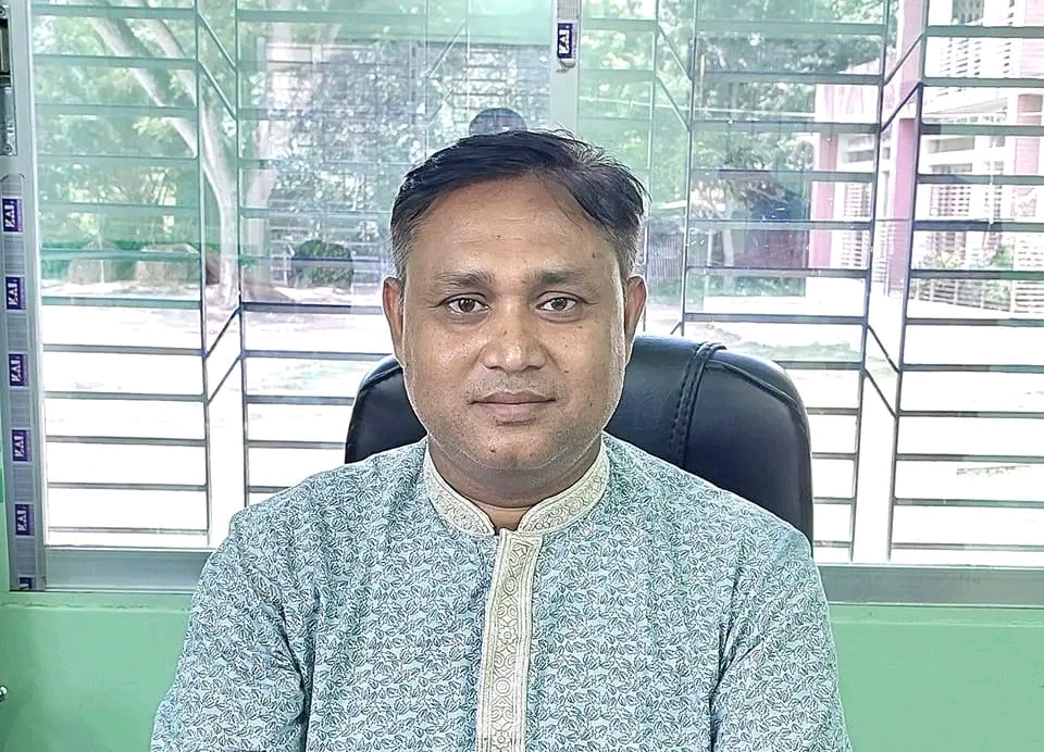 নড়াইলে চেকের মামলায় সাজাপ্রাপ্ত ইউপি চেয়ারম্যান গ্রেপ্তার