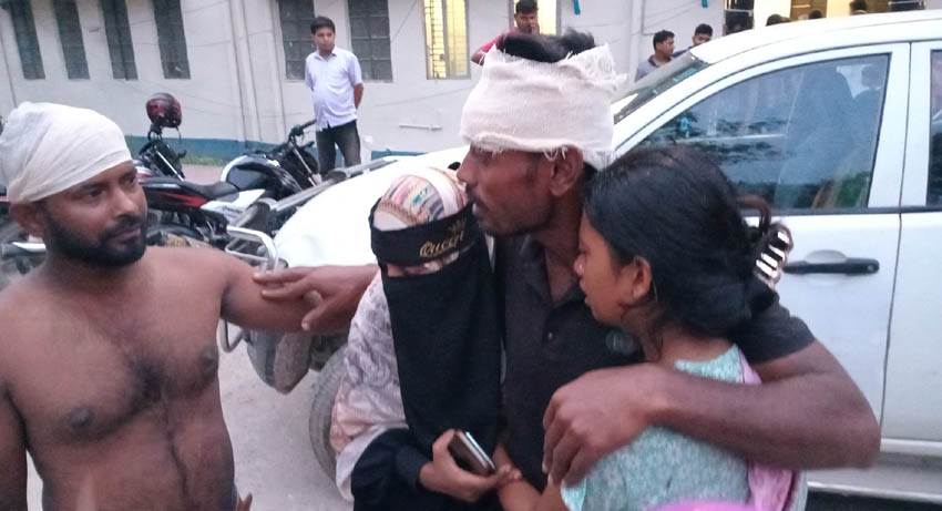 নড়াইলে গ্রাম্য আধিপত্যের দ্বন্দ্বে সংঘর্ষ, আহত ২০