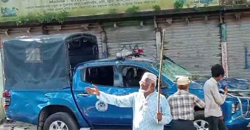 নুরাল পাগলার দরবারে পু‌লি‌শের ওপর হামলায় আসামি সা‌ড়ে ৩ হাজার