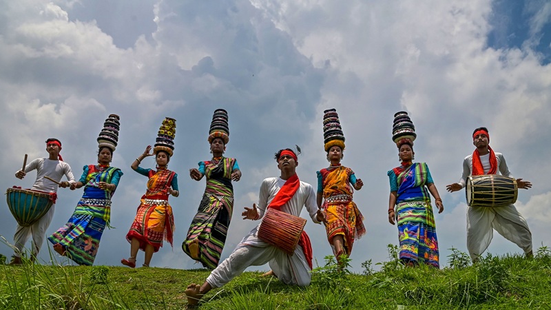 আদিবাসীদের সংস্কৃতি, বৈচিত্র্য ও ঐতিহ্য