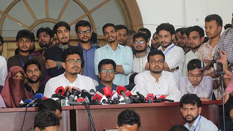 স্বপ্নের ক্যাম্পাস গড়তে চান সাদিক, ভুল শুধরে দেওয়ার আহ্বান ফরহাদের