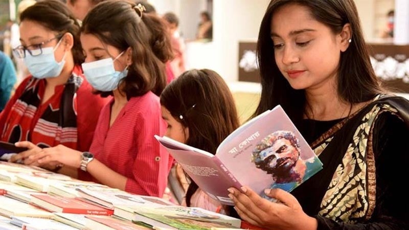 এবারের বইমেলা ডিসেম্বর কিংবা জানুয়ারিতে করার দাবি