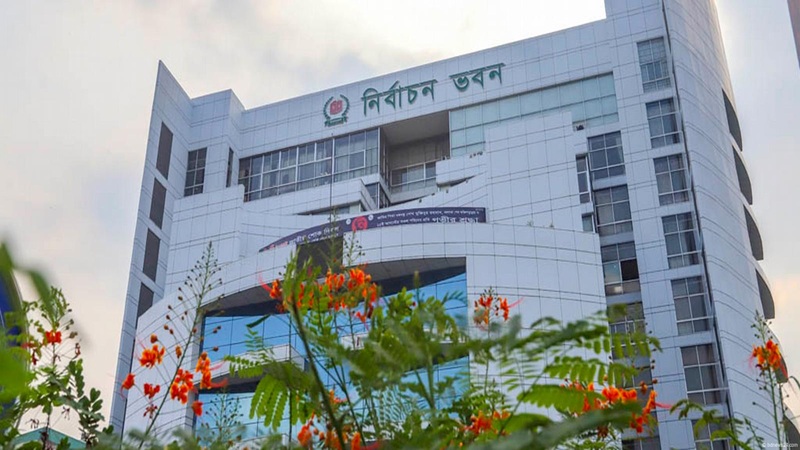 ইসির আরো ৬১ কর্মকর্তা বদলি