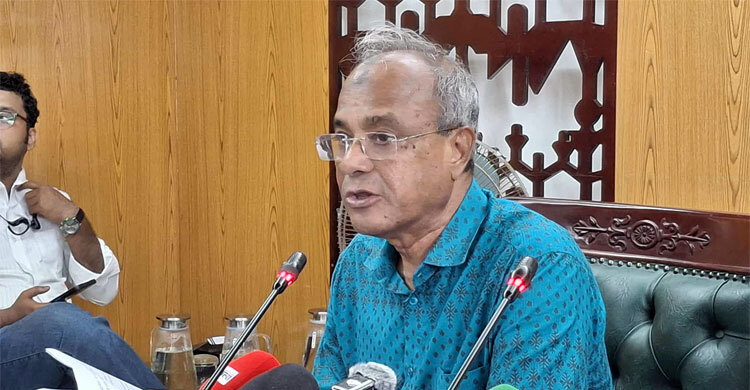 যতদিন আমি আছি, সারের দাম বাড়বে না: স্বরাষ্ট্র উপদেষ্টা