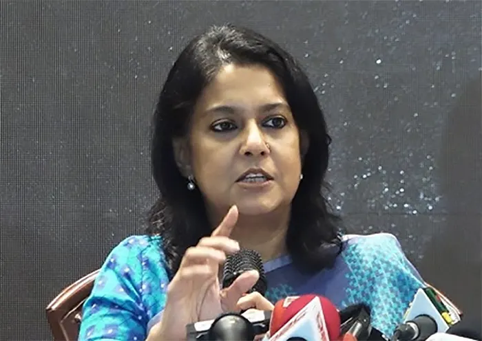 সব সরকারি প্রতিষ্ঠানকে নবায়নযোগ্য জ্বালানিতে রূপান্তরের নির্দেশ: পরিবেশ উপদেষ্টা সব সরকারি প্রতিষ্ঠানকে নবায়নযোগ্য জ্বালানিতে রূপান্তরের নির্দেশ: পরিবেশ উপদেষ্টা