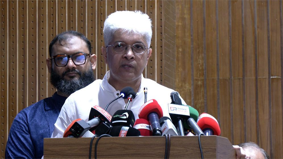 স্বৈরাচারের বিরুদ্ধে ঐক্যবদ্ধ প্রতিরোধ গড়ে তুলতে হবে: আদিলুর রহমান খান স্বৈরাচারের বিরুদ্ধে ঐক্যবদ্ধ প্রতিরোধ গড়ে তুলতে হবে: আদিলুর রহমান খান