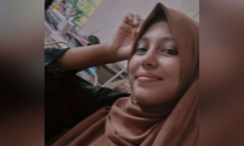 ‘আসল শিবির হইল আমার মা, জোর করে বোরকা পরায়’