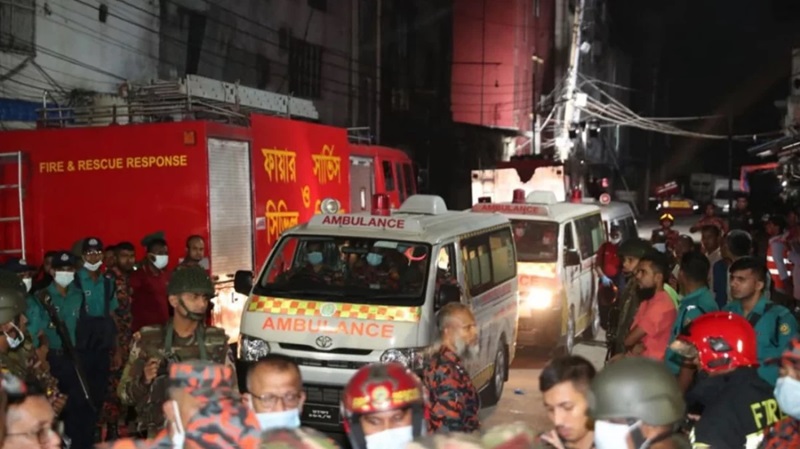 মিরপুরে অগ্নিকাণ্ডে ১৬ জনের মধ্যে ৭ জনের লাশ শনাক্ত