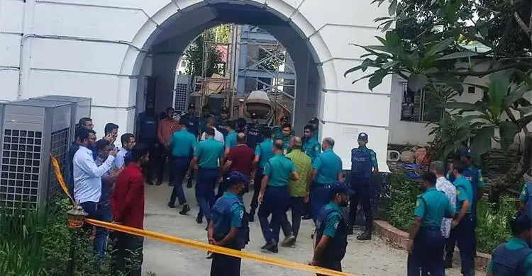 গুম ও হত্যা মামলায় ১৫ সেনা কর্মকর্তাকে কারাগারে পাঠানোর নির্দেশ ট্রাইব্যুনালের