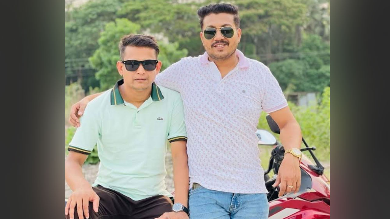 কাভার্ডভ্যানের চাপায় দুই ছাত্রদল নেতা নিহত