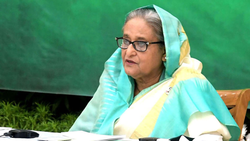শেখ হাসিনাসহ ৩০ জনের গ্রেপ্তারি পরোয়ানা সংশ্লিষ্ট দফতরে পাঠিয়েছে ট্রাইব্যুনাল